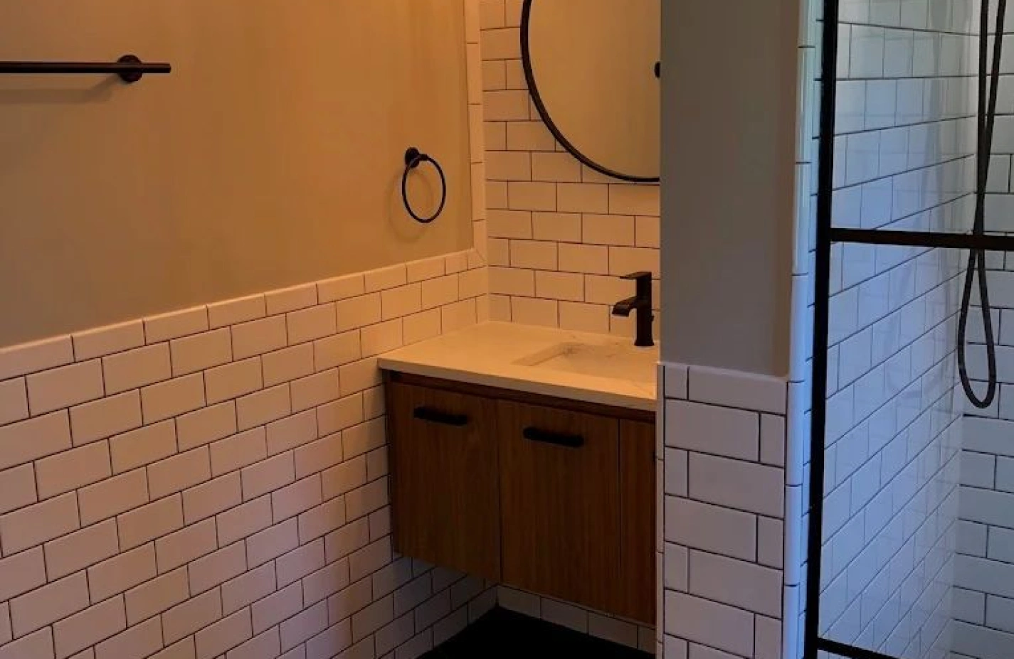 Vanity & Storage Design Solutions